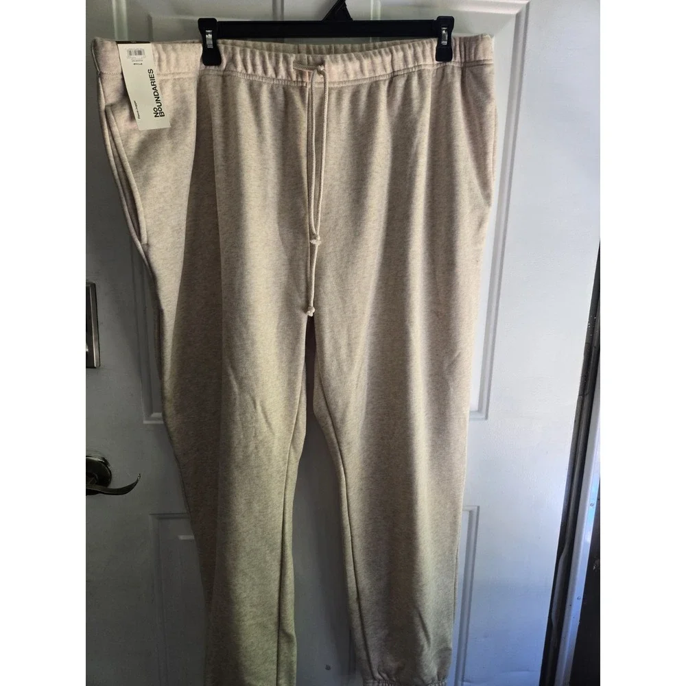 New No Boundaries Soft Fleece Joggers  Mens Size 2XL Pockets Beige New With Tags